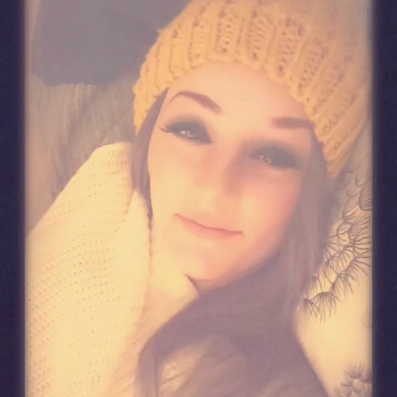 Hey everyone! I’m Kate!! - Picture 2 of 3